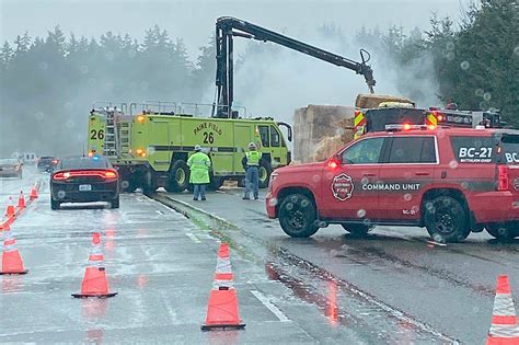 Semi Truck Fire Snarls Northbound I 5 Traffic Through Everett