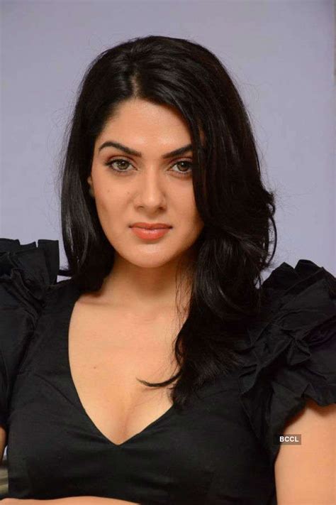 Sakshi Chaudhary Portfolio Pictures