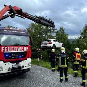 Ff Klosterneuburg Fahrzeugbergung Nach Verkehrsunfall