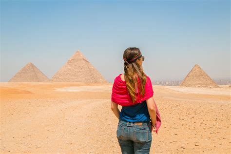 Von Hurghada Aus Gizeh Pyramiden Sphinx Museum Kairo Tagesausflug