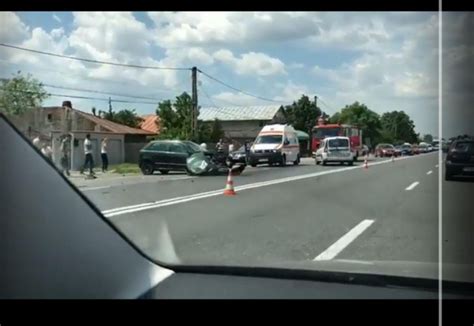 Accident Grav La Valea Calugareasca O Femeie Si Un Copil Trasportati