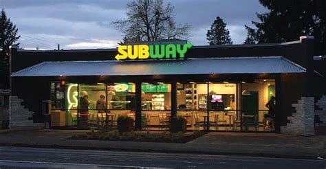 Subway Rolls Out New Restaurant Design - Retail & Restaurant Facility ...