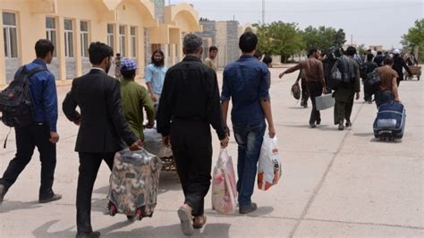 له ایرانه هره ورځ زرګونه افغان کډوال ستنېږي Bbc News پښتو