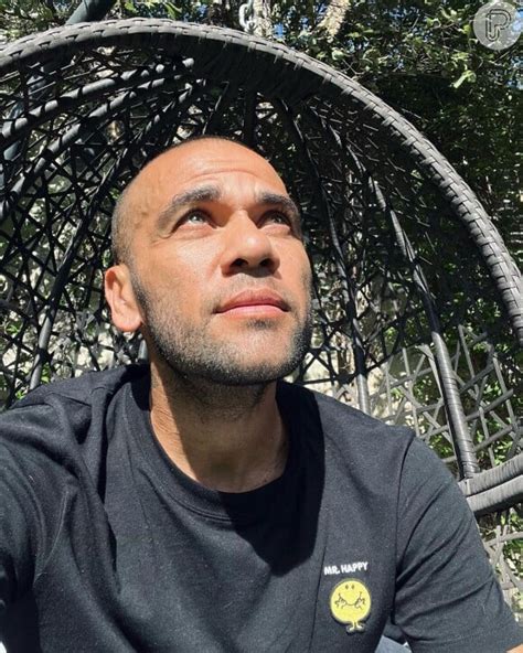 Foto Daniel Alves Jogador N O Tem Direito Fian A E Pode Pegar