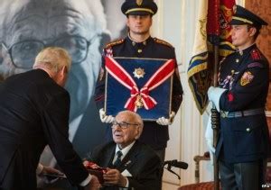 Nicholas Winton 105 ans un Schindler britannique honoré à Prague