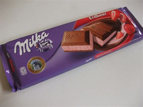 Milka Erdbeerstrawberry Chocolate Bar Review