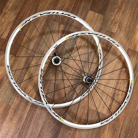 Mavic Ksyrium Equipe Clincher Rim Brake Wheelset C S Series