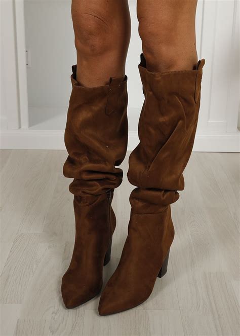 Venta Botas Altas De Ante Marron En Stock