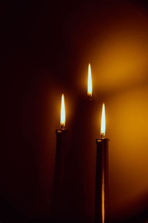 Close-up Photography of Lighted Candles · Free Stock Photo