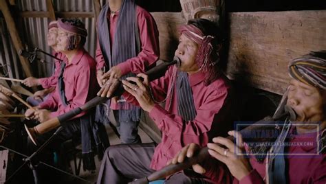 budaya musik vokal gondang  alat musik tiup  masyarakat batak