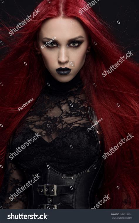 Im Genes De Red Hair Goth Models Im Genes Fotos Y Vectores De