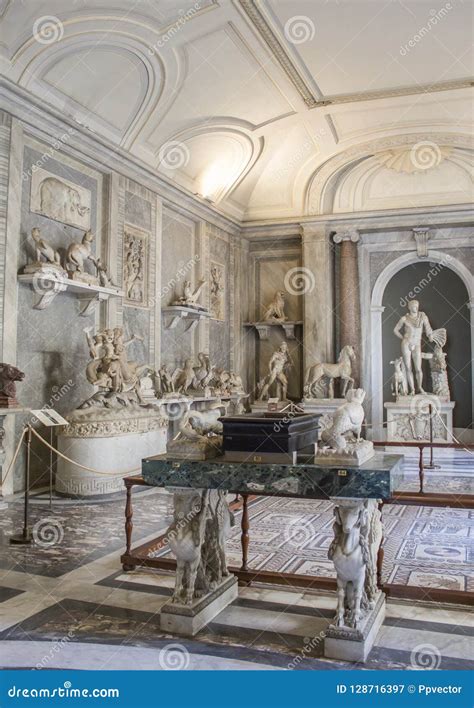 Sculptures in the Vatican Museum Editorial Photography - Image of ...