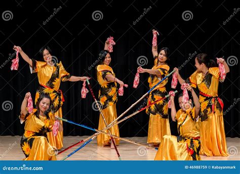 Dancers - Tinikling - Filipino Tradition Editorial Stock Image - Image ...