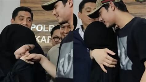 DAMAI MOMENT LESTI KEJORA CIUM TANGAN DAN PELUK RIZKY BILLAR YouTube