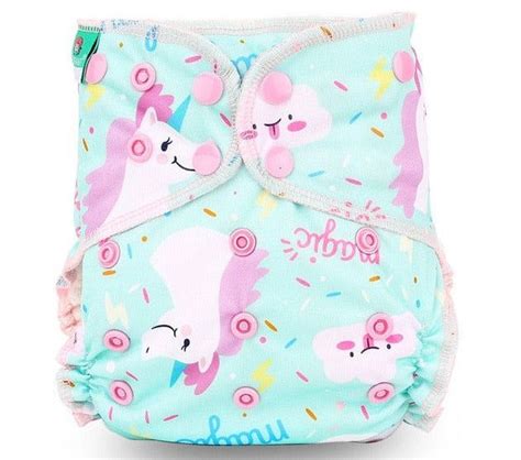 𝐏𝐑𝐄𝐌𝐈𝐔𝐌 𝐋𝐎𝐍𝐆 𝐋𝐀𝐒𝐓𝐈𝐍𝐆 These fabric baby nappies are designed with