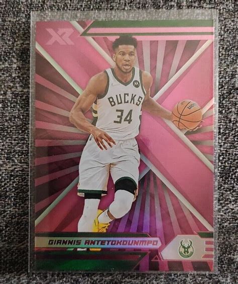 2021 22 PANINI CHRONICLES GIANNIS ANTETOKOUNMPO 393 XR PINK MILWAUKEE