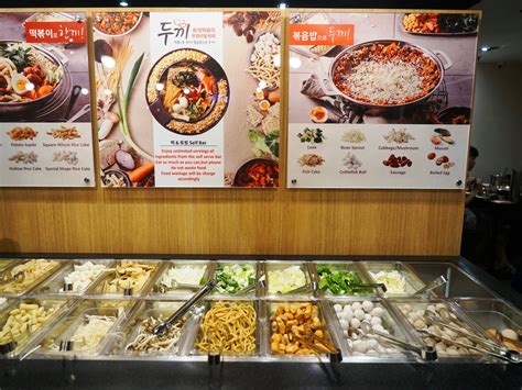 pinkypiggu dookki singapore korean tteokbokki buffet  suntec city