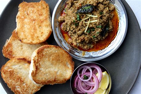 Indian Street Food Kheema Pav