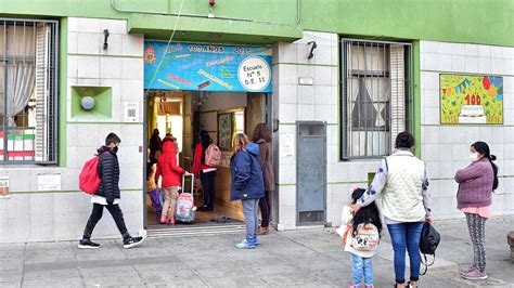 Las Escuelas Primarias Tendr N Una Hora M S De Clase Por D A Las