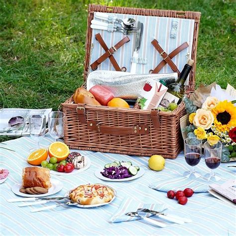 Wicker Picnic Basket Set For 4 Persons Large Willow Hamper With Large