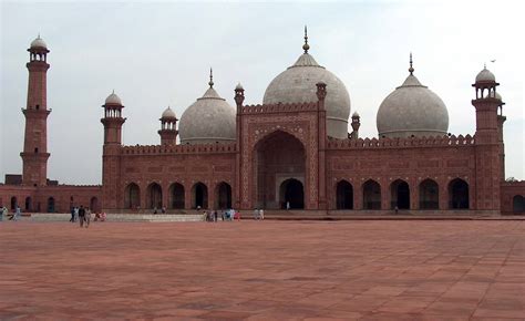 Badshahi Mosque 1920x1176 Download Hd Wallpaper Wallpapertip