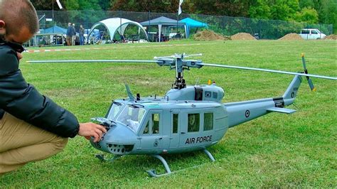 Huge Rc Bell Uh 1d Huey Vario Turbine Scale Model Helicopter Demo