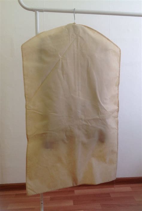 Купить чехлы для одежды оптом, кофры для одежды оптом, чехлы для шуб оптом.