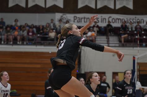 Valor Volleyball Dominates On Wednesday Sweeps Southwestern Evangel