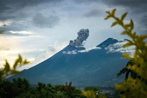 Volcanoes of Guatemala – Revue Magazine