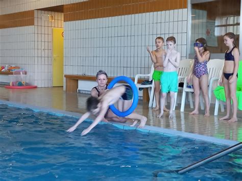 3 Klasse Schwimmen In Haibach Volksschule Prambachkirchen