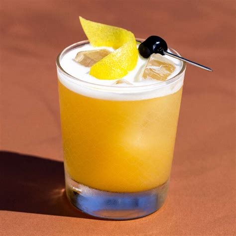 Amaretto Sour Cocktail Recipe