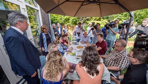 Minister Van Nieuwenhuizen Ienw Op Werkbezoek In Zuid Limburg