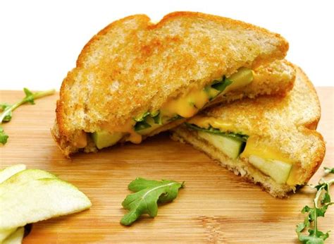 Sándwich de queso amarillo y calabacita de 229.2 Kcal - Receta fácil en ...