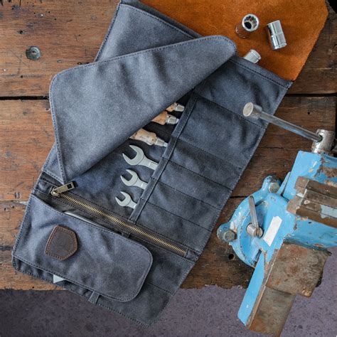 Trousse A Outils Mechanic En Toile Wax E Et Cuir Alaskan Maker