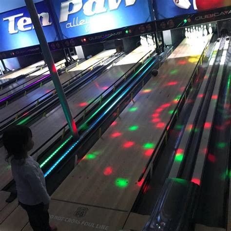 Ten Paw Alley At Great Wolf Lodge Bowling Alley In Scotrun