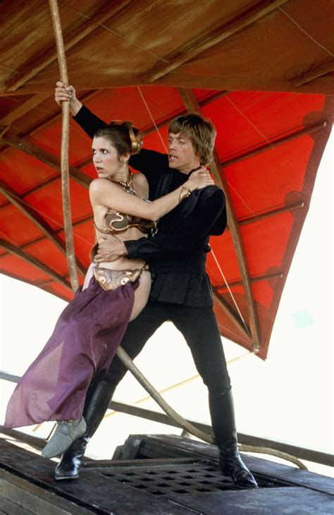 11 Photos of Carrie Fisher’s Famed ‘Star Wars’ Princess Leia Costumes ...