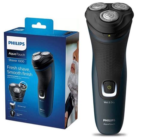 Philips Shaver, Beauty & Personal Care, Men's Grooming on Carousell