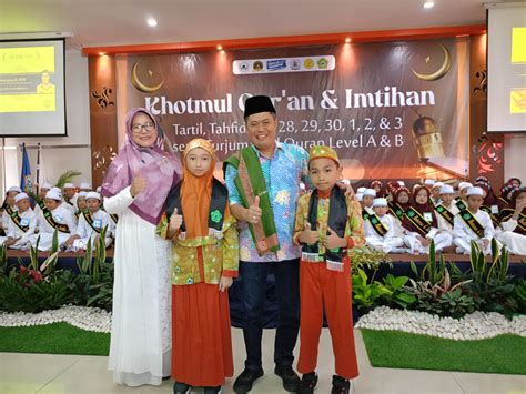 Mas Kadin Hadiri Khotmul Qur An Dan Imtihan Sdit Ahmad Yani Dinas