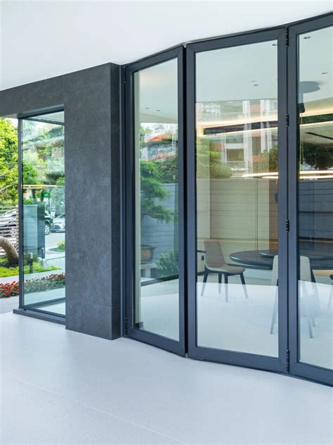 Bi Fold Door Aluminum Accordion Door Tempered Glass Folding Door