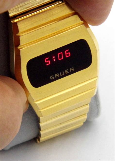 Vintage Gruen Men S Electronic Digital Watch Red LED Display Original