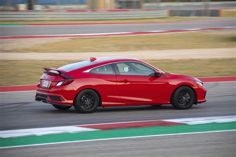 First Drive Review 2020 Honda Civic Si Brings Performance To The Masses