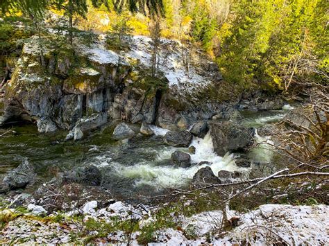 Solve The Sooke River After A Rare Dusting Of Snow Jigsaw Puzzle Online