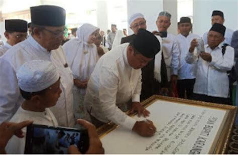 Resmikan Masdjid Alkahfi Daarul Quran Bupati Juliyatmono Generasi