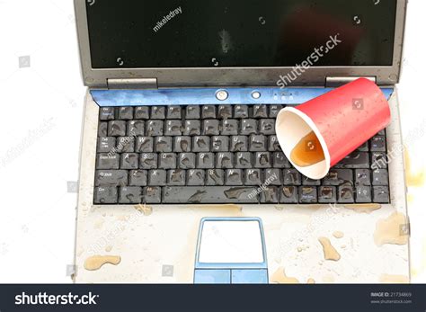 302 Coffee Spill On Laptop Keyboard Images, Stock Photos & Vectors ...