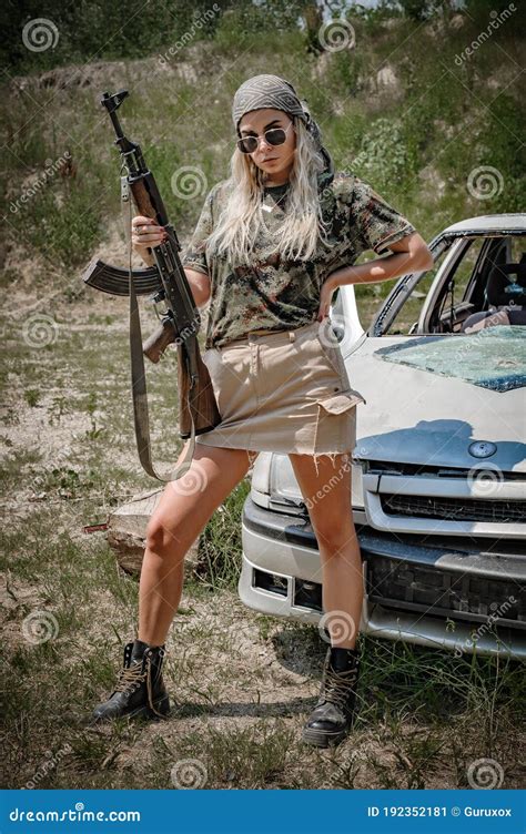 Soldier Hold Machine Gun Full Armor For Silhouette Royalty Free Stock Image