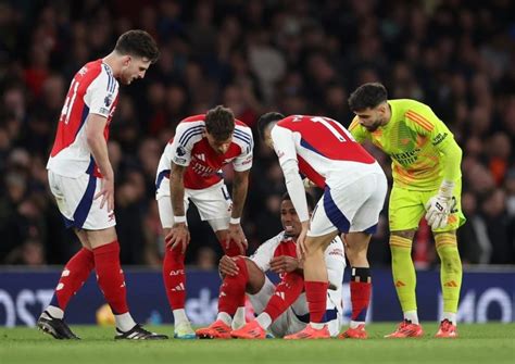 Arsenal handed injury boost as Gabriel’s knee scare proves minor ...