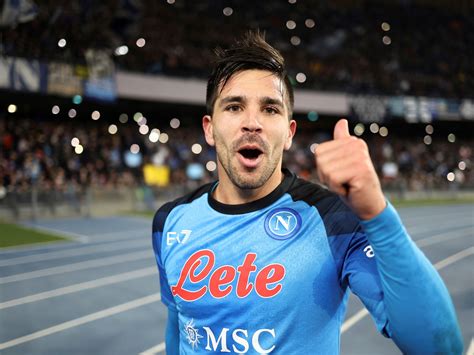 Gio Simeone y un premio al esfuerzo: Scaloni lo convocó para los