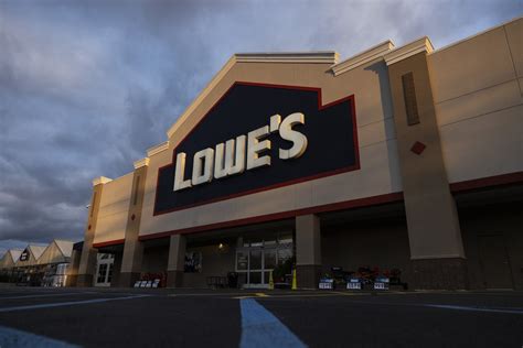 Lowe’s (LOW) Is Laying Off Some Corporate Employees Amid Demand ...