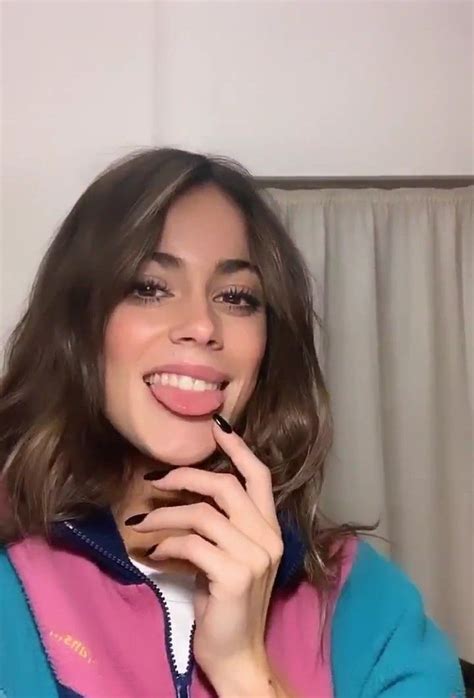 Pin De Delfii En Ttt Fotos De Martina Stoessel Tinita Stoessel