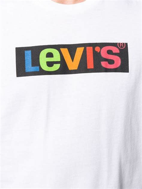 Levi's Logo Print T-shirt In White | ModeSens